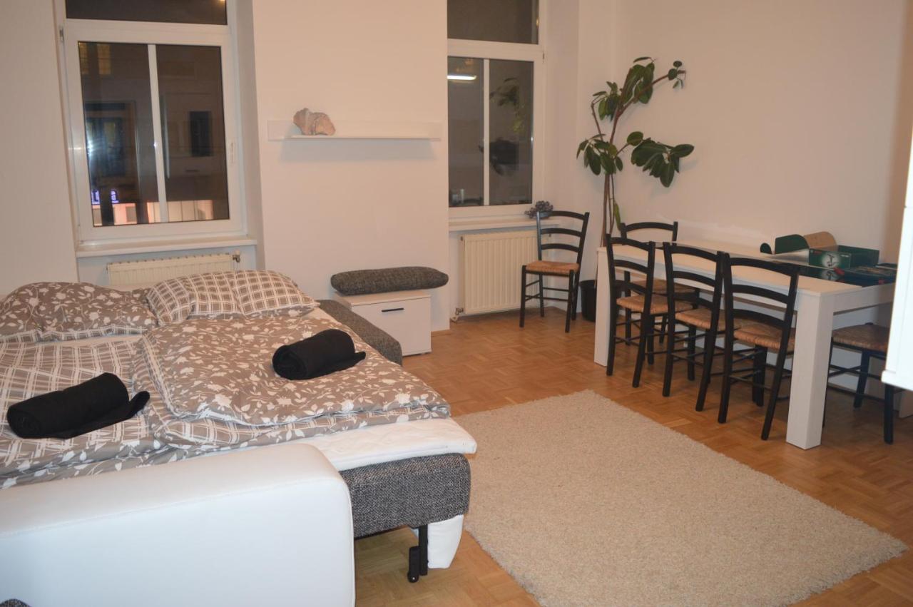 Nette Altbauwohnung Nur 10 Min Von Der City Vídeň Exteriér fotografie